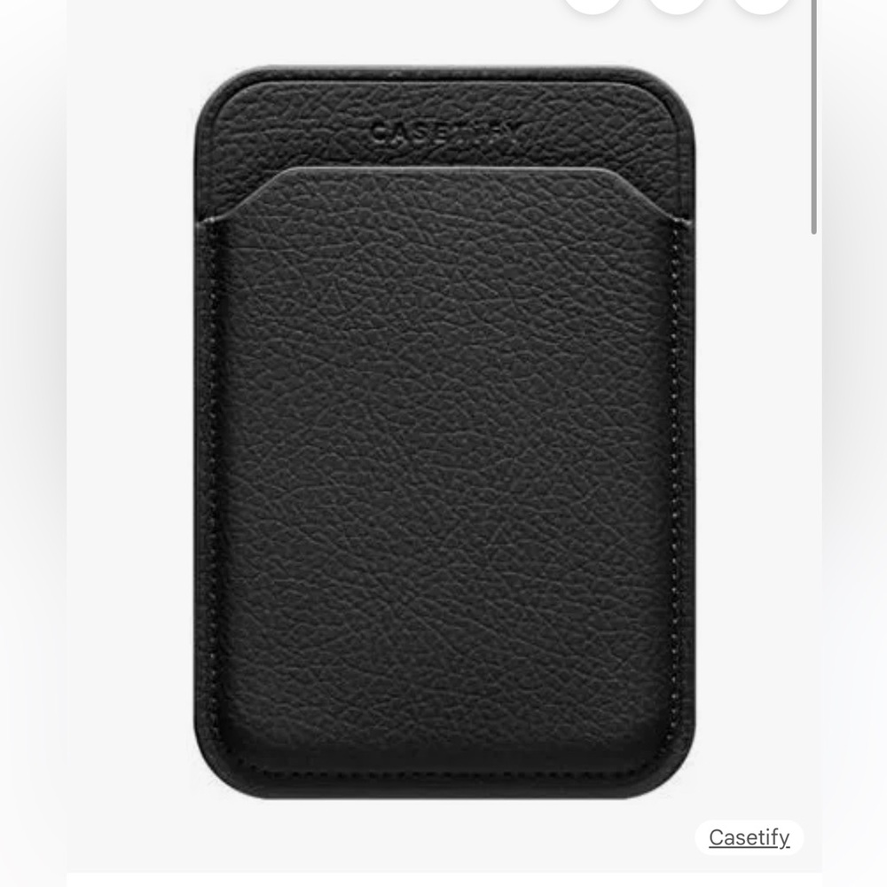 NIB Brand New!! Casetify Snappy MagSafe Wallet in black